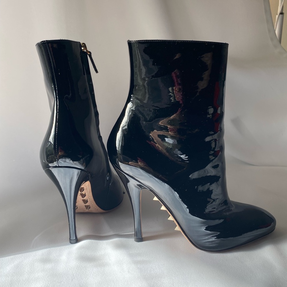 Valentino Garavani Glossy Black Heeled Boots